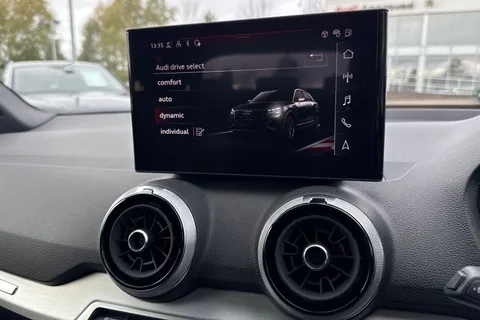 DX25UUD Audi Q2 S line 30 TFSI 116 PS 6-speed Thumbnail #31