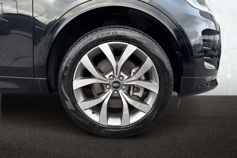 9 of 47 for Land Rover Discovery Sport 1.5 P300e Dynamic HSE 5dr