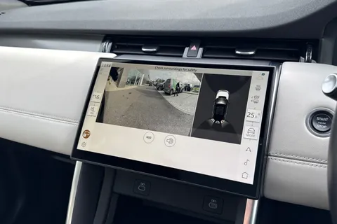 13 of 47 for Land Rover Discovery Sport 1.5 P300e Dynamic HSE 5dr