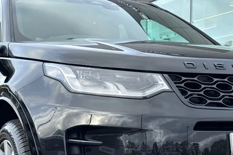 18 of 47 for Land Rover Discovery Sport 1.5 P300e Dynamic HSE 5dr