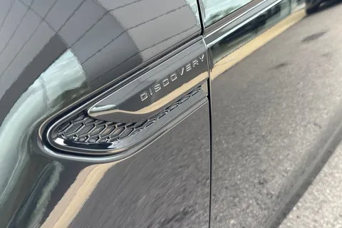 29 of 47 for Land Rover Discovery Sport 1.5 P300e Dynamic HSE 5dr