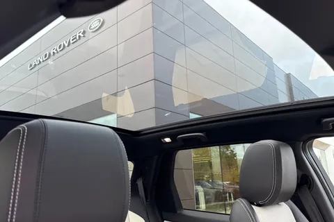 33 of 47 for Land Rover Discovery Sport 1.5 P300e Dynamic HSE 5dr