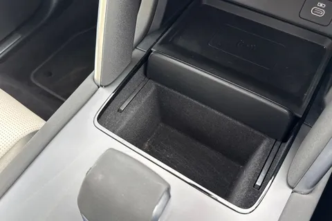 43 of 47 for Land Rover Discovery Sport 1.5 P300e Dynamic HSE 5dr