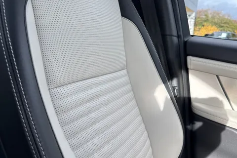 46 of 47 for Land Rover Discovery Sport 1.5 P300e Dynamic HSE 5dr