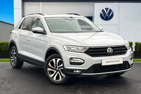 1 of 48 for Volkswagen T-Roc 1.5 TSI EVO Active 5dr DSG **PANORAMIC SUNROOF, REAR CAM**