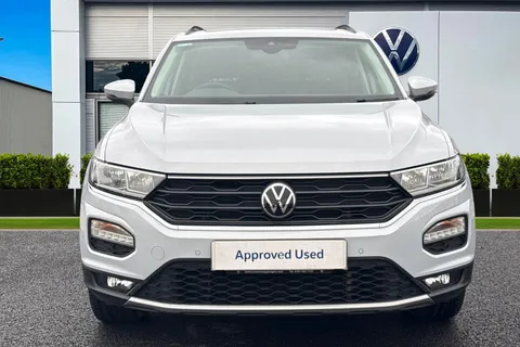 6 of 48 for Volkswagen T-Roc 1.5 TSI EVO Active 5dr DSG **PANORAMIC SUNROOF, REAR CAM**