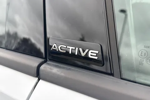 29 of 48 for Volkswagen T-Roc 1.5 TSI EVO Active 5dr DSG **PANORAMIC SUNROOF, REAR CAM**