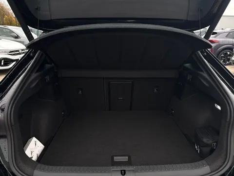 KT74VNP CUPRA Formentor 2.0 TSI 333 VZ3 5dr DSG 4Drive **Panoramic sunroof** Thumbnail #10