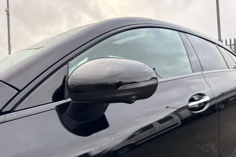 CX74GTZ Mercedes-Benz Cla Class 1.3 CLA250e 15.6kWh AMG Line (Premium Plus) Shooting Brake 8G-DCT Euro 6 (s/s) 5dr Thumbnail #31