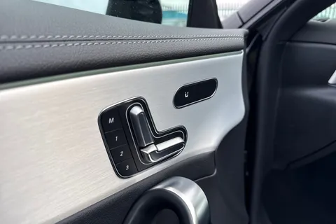 CX74GTZ Mercedes-Benz Cla Class 1.3 CLA250e 15.6kWh AMG Line (Premium Plus) Shooting Brake 8G-DCT Euro 6 (s/s) 5dr Thumbnail #37