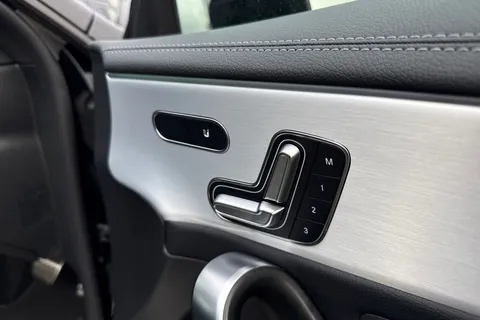 CX74GTZ Mercedes-Benz Cla Class 1.3 CLA250e 15.6kWh AMG Line (Premium Plus) Shooting Brake 8G-DCT Euro 6 (s/s) 5dr Thumbnail #39