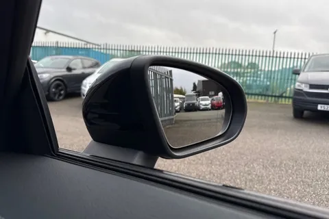 CX74GTZ Mercedes-Benz Cla Class 1.3 CLA250e 15.6kWh AMG Line (Premium Plus) Shooting Brake 8G-DCT Euro 6 (s/s) 5dr Thumbnail #40