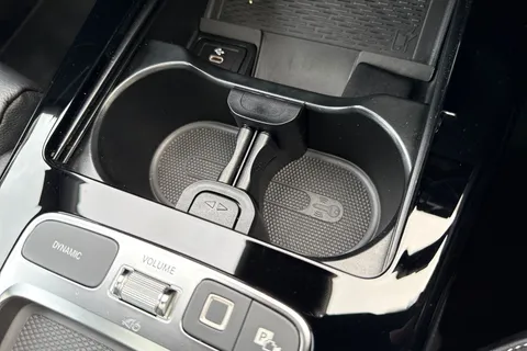 CX74GTZ Mercedes-Benz Cla Class 1.3 CLA250e 15.6kWh AMG Line (Premium Plus) Shooting Brake 8G-DCT Euro 6 (s/s) 5dr Thumbnail #42