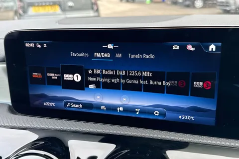 CX74GTZ Mercedes-Benz Cla Class 1.3 CLA250e 15.6kWh AMG Line (Premium Plus) Shooting Brake 8G-DCT Euro 6 (s/s) 5dr Thumbnail #56