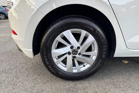 DE72HLW Volkswagen Polo 1.0 Life 5dr | App Connect | Digital Cockpit Pro Thumbnail #11