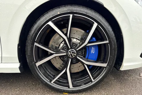 MK72KYZ Volkswagen Golf 2.0 TSI 320 R 4M 5dr DSG ⭐Dynamic Chassis, Sunroof, 19' Estoril Alloys⭐ Thumbnail #7