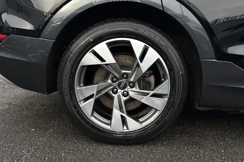 12 of 66 for Audi e-tron Sport 55 quattro