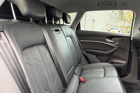 19 of 66 for Audi e-tron Sport 55 quattro