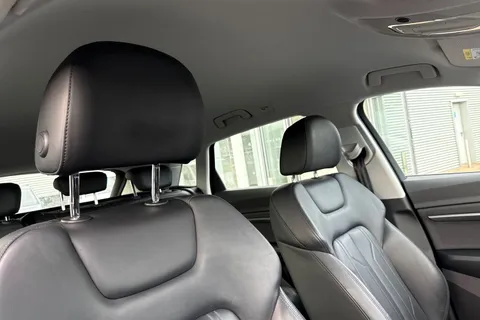 24 of 66 for Audi e-tron Sport 55 quattro