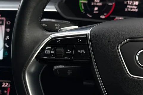 51 of 66 for Audi e-tron Sport 55 quattro