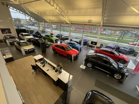 63 of 66 for Audi e-tron Sport 55 quattro