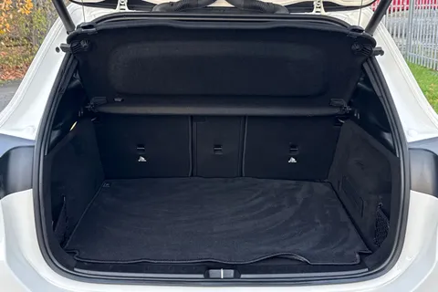 KS23NNG Mercedes-Benz Gla 1.3 GLA200 AMG Line Night Edition (Premium Plus) 7G-DCT Euro 6 (s/s) 5dr Thumbnail #8