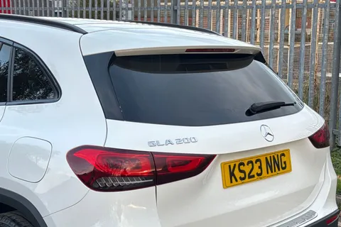 KS23NNG Mercedes-Benz Gla 1.3 GLA200 AMG Line Night Edition (Premium Plus) 7G-DCT Euro 6 (s/s) 5dr Thumbnail #9