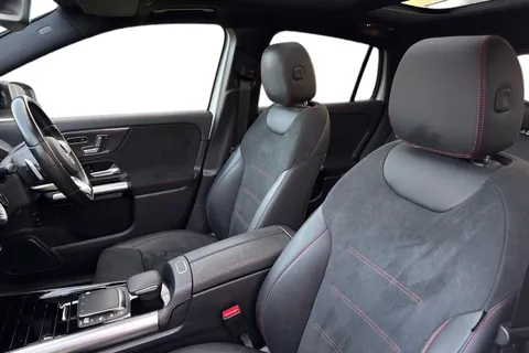 KS23NNG Mercedes-Benz Gla 1.3 GLA200 AMG Line Night Edition (Premium Plus) 7G-DCT Euro 6 (s/s) 5dr Thumbnail #17