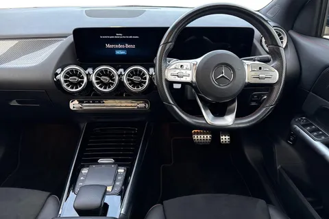 KS23NNG Mercedes-Benz Gla 1.3 GLA200 AMG Line Night Edition (Premium Plus) 7G-DCT Euro 6 (s/s) 5dr Thumbnail #19