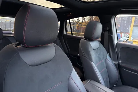 KS23NNG Mercedes-Benz Gla 1.3 GLA200 AMG Line Night Edition (Premium Plus) 7G-DCT Euro 6 (s/s) 5dr Thumbnail #25