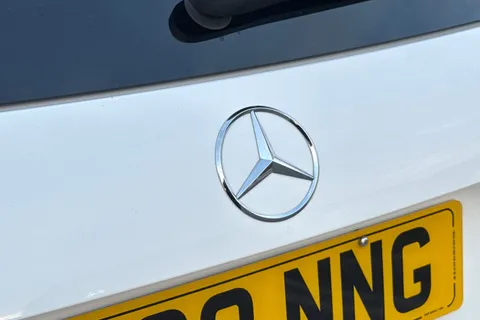 KS23NNG Mercedes-Benz Gla 1.3 GLA200 AMG Line Night Edition (Premium Plus) 7G-DCT Euro 6 (s/s) 5dr Thumbnail #29