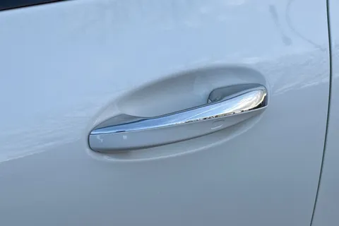 KS23NNG Mercedes-Benz Gla 1.3 GLA200 AMG Line Night Edition (Premium Plus) 7G-DCT Euro 6 (s/s) 5dr Thumbnail #30