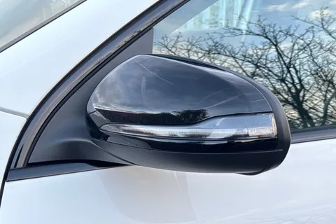 KS23NNG Mercedes-Benz Gla 1.3 GLA200 AMG Line Night Edition (Premium Plus) 7G-DCT Euro 6 (s/s) 5dr Thumbnail #31