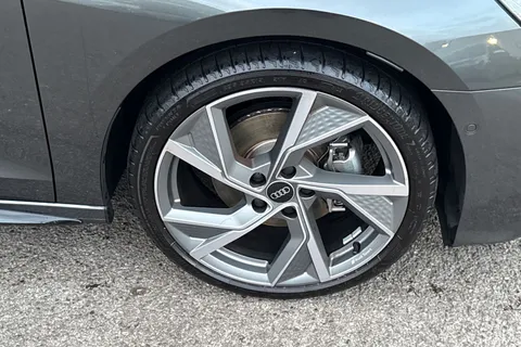 DA25EDJ Audi A3 Black Edition 35 TFSI 150 PS S tronic Thumbnail #11