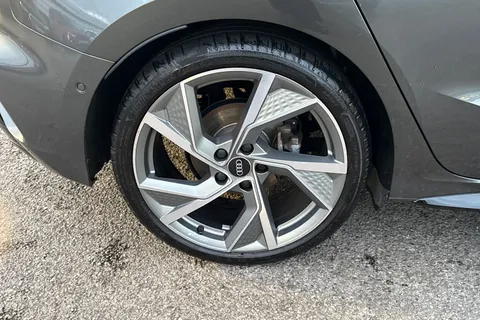 DA25EDJ Audi A3 Black Edition 35 TFSI 150 PS S tronic Thumbnail #14