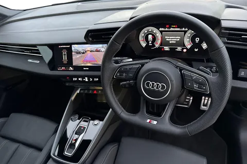 DA25EDJ Audi A3 Black Edition 35 TFSI 150 PS S tronic Thumbnail #19