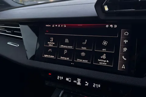 DA25EDJ Audi A3 Black Edition 35 TFSI 150 PS S tronic Thumbnail #42