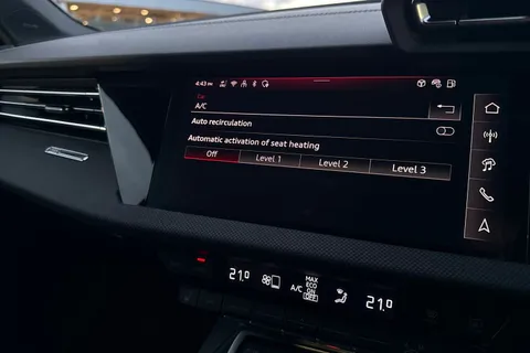 DA25EDJ Audi A3 Black Edition 35 TFSI 150 PS S tronic Thumbnail #46