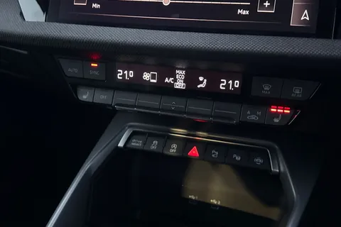 DA25EDJ Audi A3 Black Edition 35 TFSI 150 PS S tronic Thumbnail #53