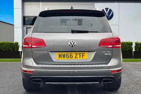 MW66ZTF Volkswagen Touareg 3.0 V6 TDI BlueMotion Tech 262 R-Line 5dr Tip Auto **NAPPA LEATHER** Thumbnail #5
