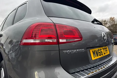 MW66ZTF Volkswagen Touareg 3.0 V6 TDI BlueMotion Tech 262 R-Line 5dr Tip Auto **NAPPA LEATHER** Thumbnail #9