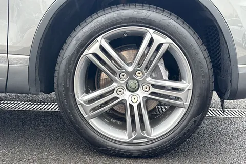 MW66ZTF Volkswagen Touareg 3.0 V6 TDI BlueMotion Tech 262 R-Line 5dr Tip Auto **NAPPA LEATHER** Thumbnail #13