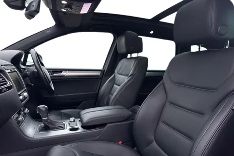 MW66ZTF Volkswagen Touareg 3.0 V6 TDI BlueMotion Tech 262 R-Line 5dr Tip Auto **NAPPA LEATHER** Thumbnail #17