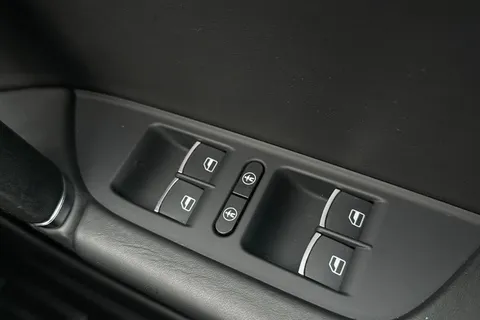 MW66ZTF Volkswagen Touareg 3.0 V6 TDI BlueMotion Tech 262 R-Line 5dr Tip Auto **NAPPA LEATHER** Thumbnail #22