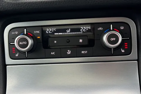 MW66ZTF Volkswagen Touareg 3.0 V6 TDI BlueMotion Tech 262 R-Line 5dr Tip Auto **NAPPA LEATHER** Thumbnail #23