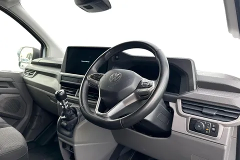 DG25EXZ Volkswagen Transporter 2.0 TDI 150 Commerce Plus Van Thumbnail #14