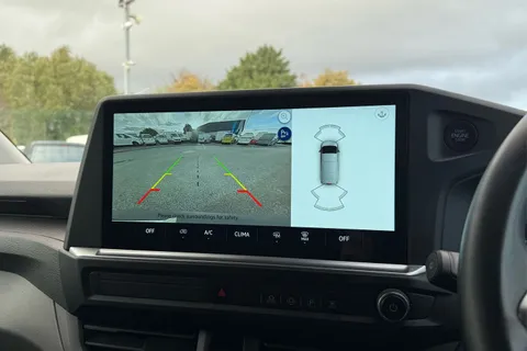 DG25EXZ Volkswagen Transporter 2.0 TDI 150 Commerce Plus Van Thumbnail #50