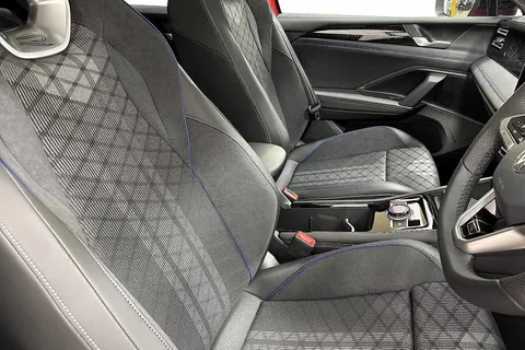 DG25ZJV Volkswagen Tiguan 1.5 eTSI 150 R-Line DSG⭐ Sunroof, Black Pack, Driver assistance package⭐ Thumbnail #11