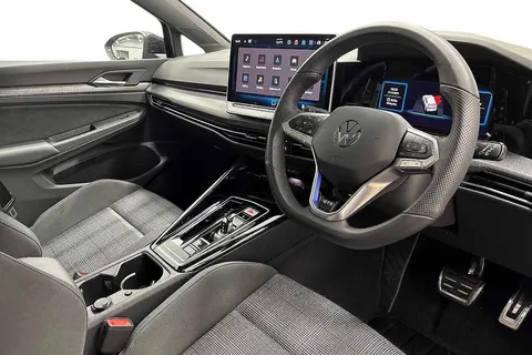 KW25XJE Volkswagen Golf 1.5 TSI 272 GTE eHybrid 5dr DSG **PAN ROOF + HEADS UP DISPLAY** Thumbnail #6