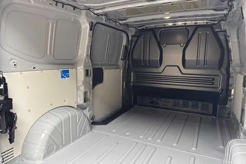 PE75VWO Volkswagen Transporter T28 Panel Van Commerce SWB 110 PS 2.0 TDI 6sp Manual Thumbnail #36